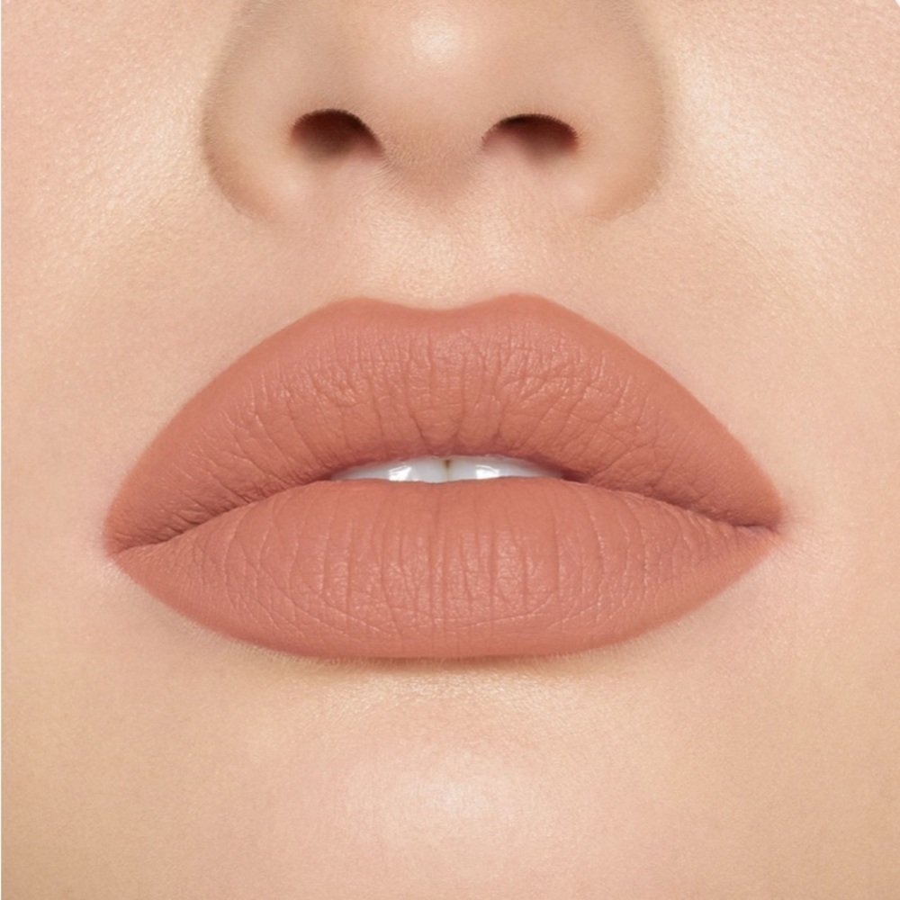 New in box Kylie Cosmetics Exposed Matte 701 lipstick and liner - Picture 4 of 4